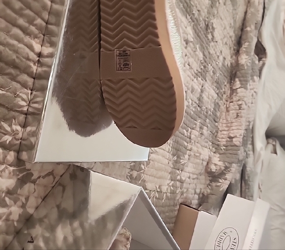 Azalea Wang Women's Sparkling Platforms - Picture 5 of 7